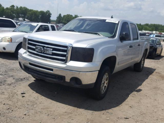 3GTP2VE79CG171924 - 2012 GMC SIERRA K15 SILVER photo 2