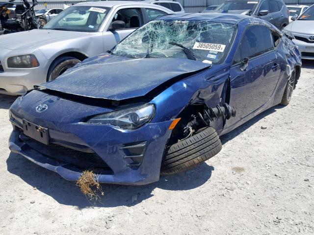 JF1ZNAA18H8705914 - 2017 TOYOTA 86 BASE BLUE photo 2