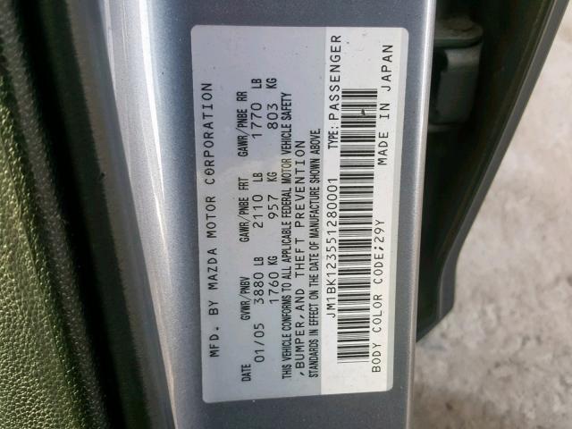 JM1BK123551280001 - 2005 MAZDA 3 S GRAY photo 10