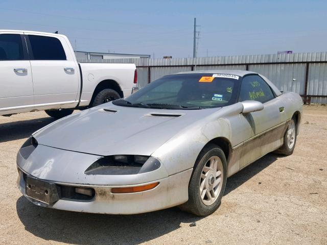 2G1FP22K6T2105315 - 1996 CHEVROLET CAMARO BAS SILVER photo 2