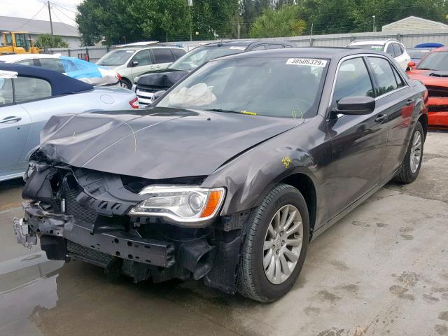 2C3CCAAG0DH557728 - 2013 CHRYSLER 300 GRAY photo 2