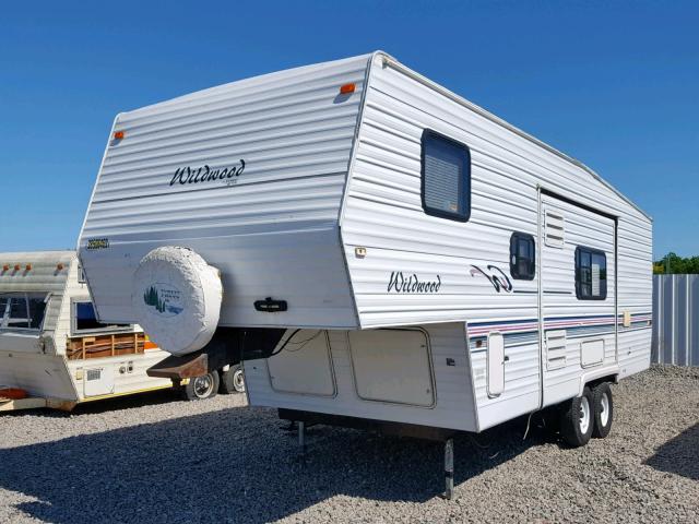 4X4FWDB281B037523 - 2001 WILD TRAILER WHITE photo 2