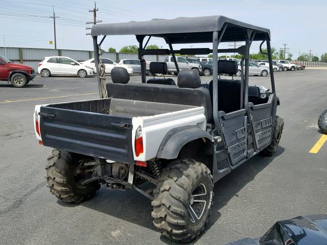 L6FAXJA7790000032 - 2009 ATV SIDEBYSIDE TWO TONE photo 4