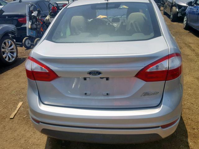 3FADP4AJXJM112191 - 2018 FORD FIESTA S SILVER photo 9