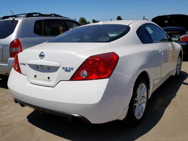 1N4BL24E78C190901 - 2008 NISSAN ALTIMA 3.5 WHITE photo 4