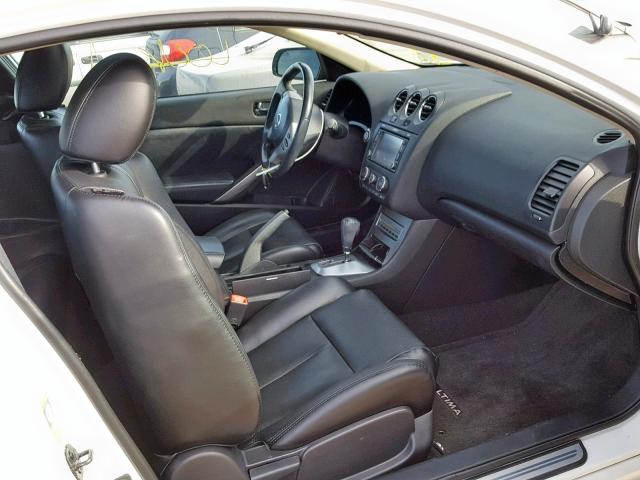 1N4BL24E78C190901 - 2008 NISSAN ALTIMA 3.5 WHITE photo 5