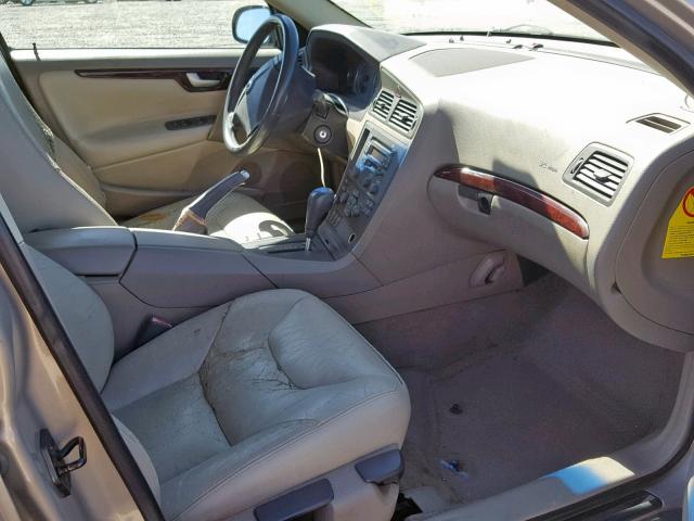 YV1RS64A432276210 - 2003 VOLVO S60 CREAM photo 5