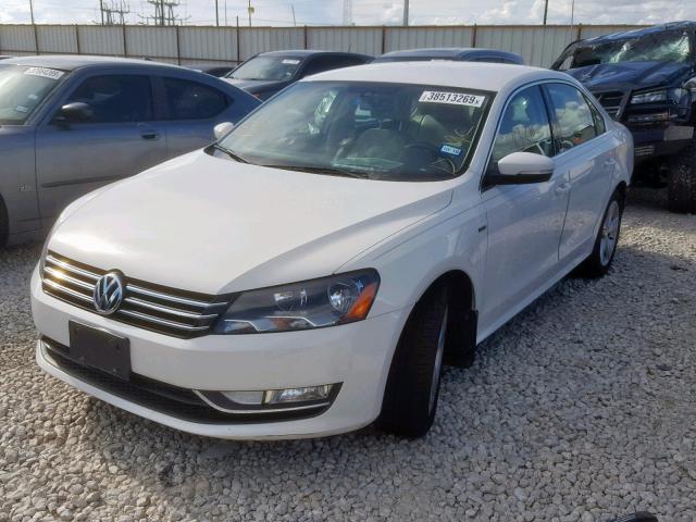 1VWAS7A30FC101544 - 2015 VOLKSWAGEN PASSAT S WHITE photo 2