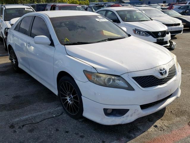 4T1BF3EK6BU623696 - 2011 TOYOTA CAMRY BASE WHITE photo 1