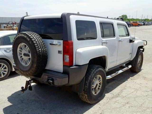 5GTDN136268172722 - 2006 HUMMER H3 WHITE photo 4