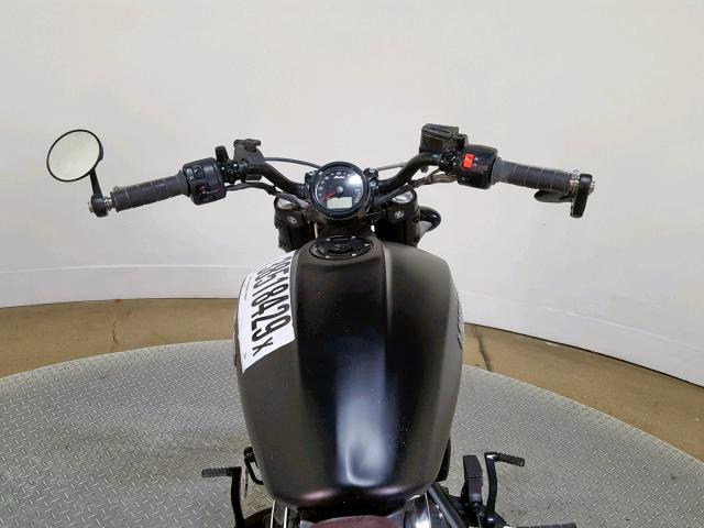 56KMTA002J3136414 - 2018 INDIAN MOTORCYCLE CO. SCOUT BOBB BLACK photo 18