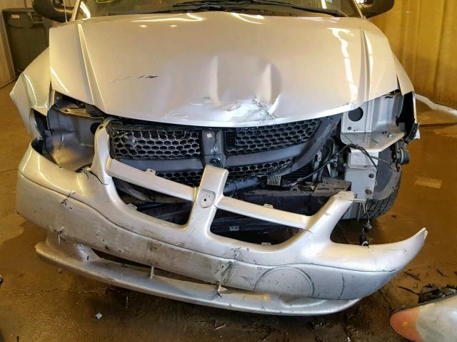 1D4GP25R43B297623 - 2003 DODGE CARAVAN SE SILVER photo 9