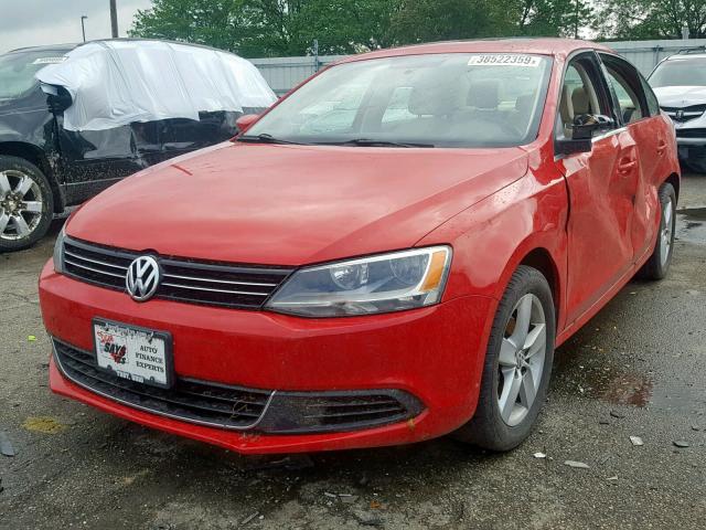 3VWLL7AJ4DM244660 - 2013 VOLKSWAGEN JETTA TDI RED photo 2