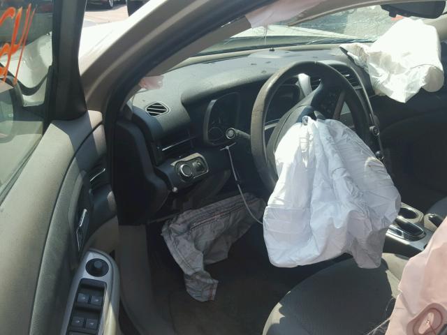 1G11B5SL5EF273189 - 2014 CHEVROLET MALIBU LS თაფლისფერი ფოტო 9