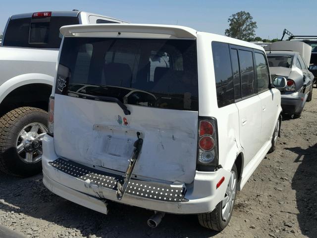 JTLKT324950209170 - 2005 TOYOTA SCION XB Ақ фото 4