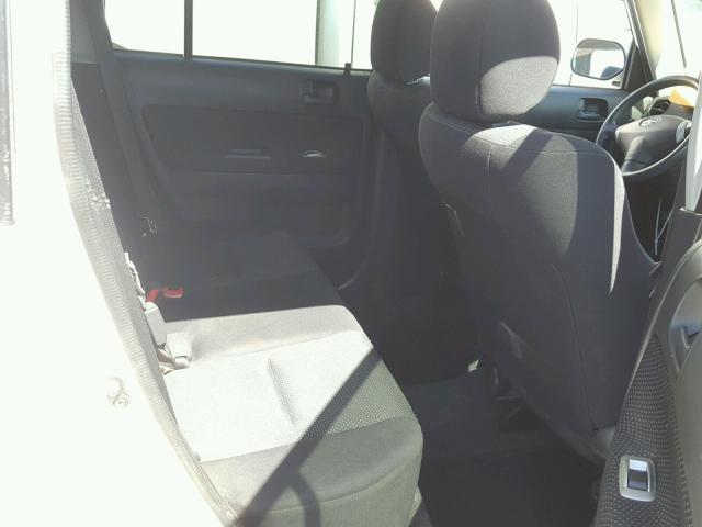 JTLKT324950209170 - 2005 TOYOTA SCION XB Ақ фото 6