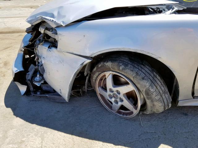 2G2WS522941124251 - 2004 PONTIAC GRAND PRIX SILVER photo 9