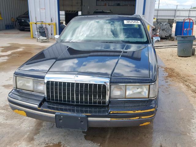 1LNLM83W9RY748109 - 1994 LINCOLN TOWN CAR C GRAY photo 9