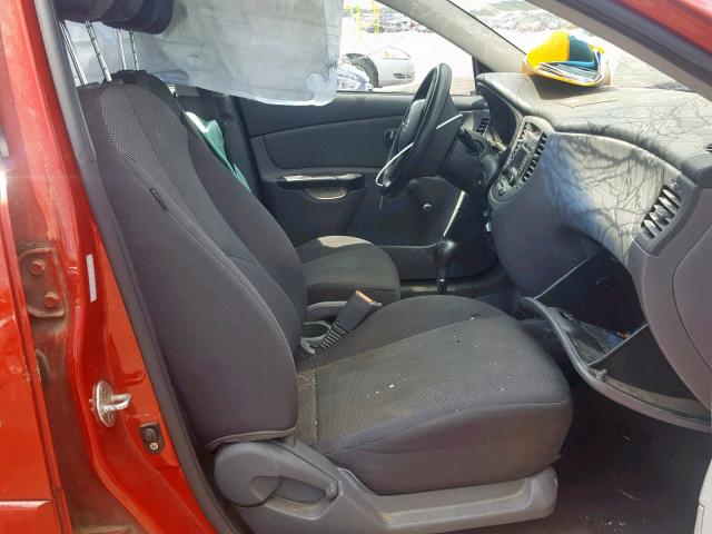 KNADH4A38A6647414 - 2010 KIA RIO LX RED photo 5