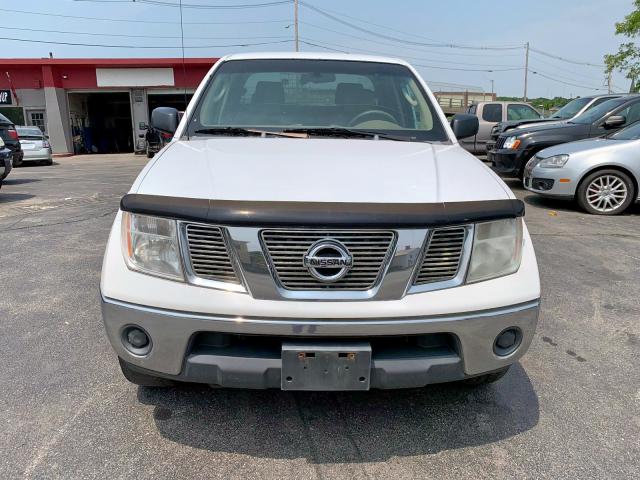 1N6AD07W77C420069 - 2007 NISSAN FRONTIER C WHITE photo 6