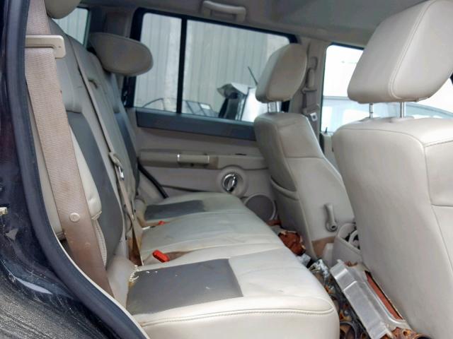 1J8HG58256C366747 - 2006 JEEP COMMANDER BLACK photo 6