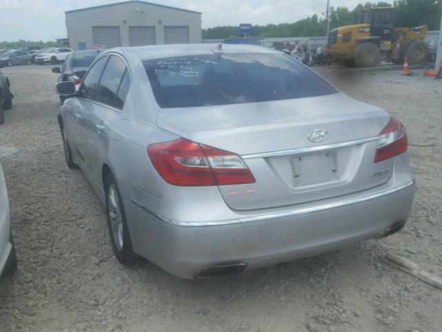 KMHGC4DD4DU247557 - 2013 HYUNDAI GENESIS 3. SILVER photo 3