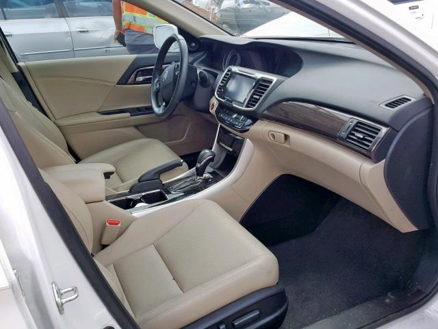 1HGCR2F83HA098346 - 2017 HONDA ACCORD EXL WHITE photo 5