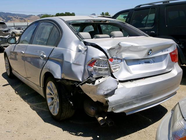 WBAPH5C58BA440652 - 2011 BMW 328 I SULE SILVER photo 3