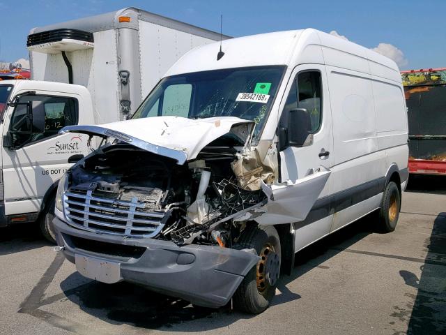 WDYPF0CC7B5525036 - 2011 FREIGHTLINER SPRINTER 3 WHITE photo 2