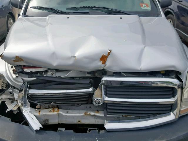 1D4HB48D04F196216 - 2004 DODGE DURANGO SL SILVER photo 7