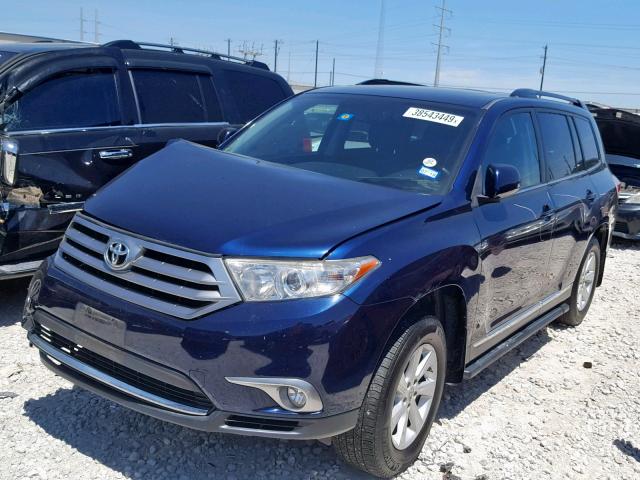 5TDZK3EH3DS098770 - 2013 TOYOTA HIGHLANDER BLUE photo 2