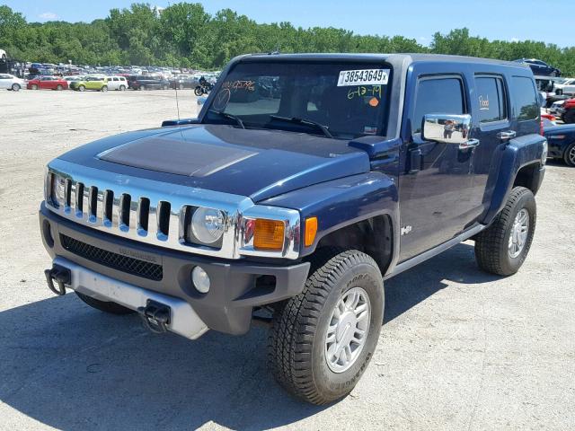 5GTEN13E788125796 - 2008 HUMMER H3 BLUE photo 2