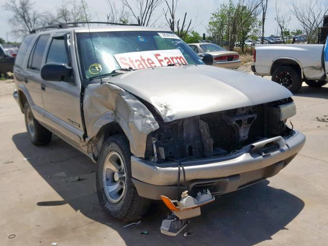 1GNCS13W52K135633 - 2002 CHEVROLET BLAZER GOLD photo 1