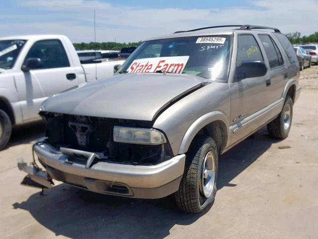 1GNCS13W52K135633 - 2002 CHEVROLET BLAZER GOLD photo 2