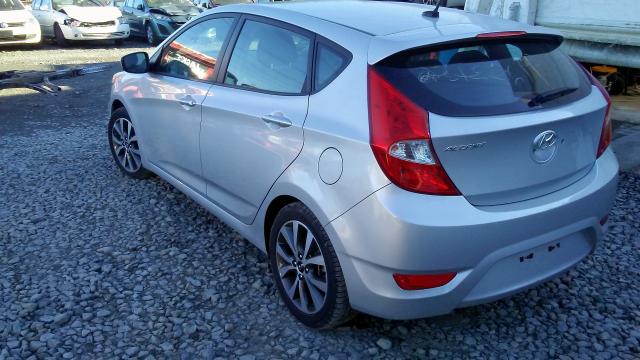 KMHCT5AE6HU331516 - 2017 HYUNDAI ACCENT SE SILVER photo 3