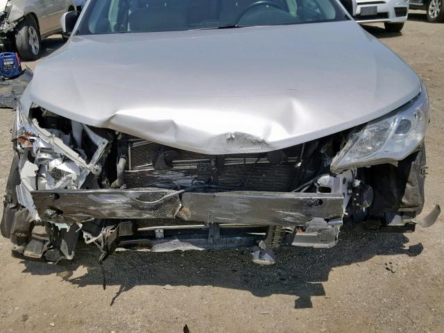 4T1BD1FK9CU022924 - 2012 TOYOTA CAMRY HYBR SILVER photo 9