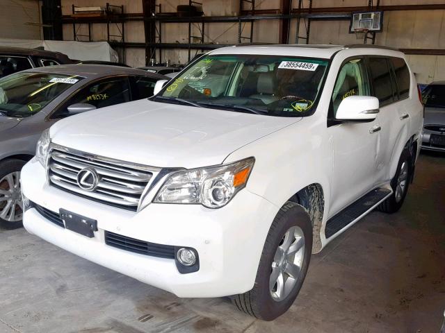 JTJBM7FX0B5023002 - 2011 LEXUS GX WHITE photo 2