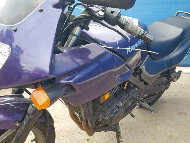 JKAEXVD101A064613 - 2001 KAWASAKI EX500 D PURPLE photo 9