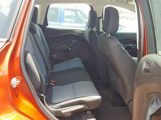 1FMCU0F74KUB21174 - 2019 FORD ESCAPE S ORANGE photo 6