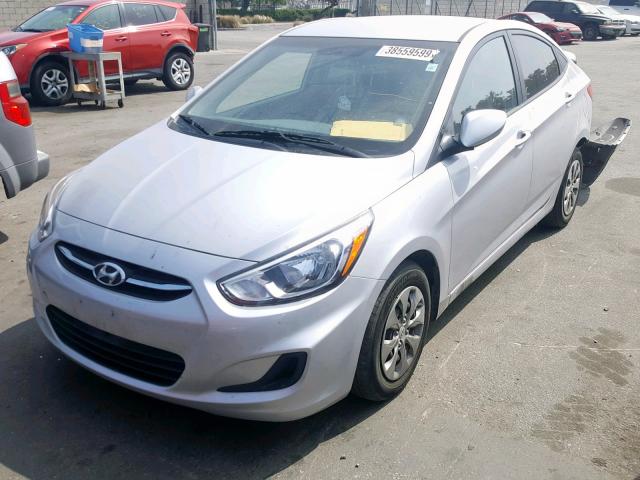 KMHCT4AE9GU024110 - 2016 HYUNDAI ACCENT SE WHITE photo 2