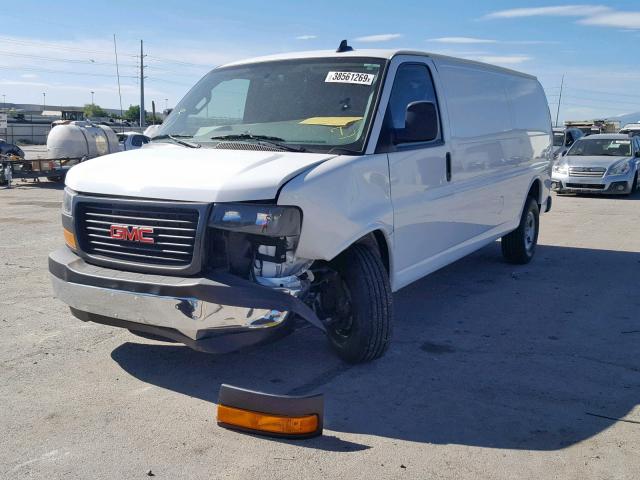 1GTZ7HFG6J1331845 - 2018 GMC SAVANA G35 WHITE photo 2