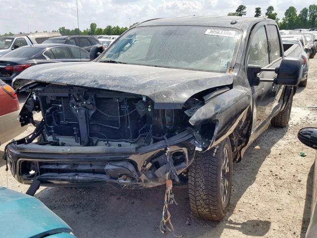 1N6AA1E55JN537332 - 2018 NISSAN TITAN SV BLACK photo 2