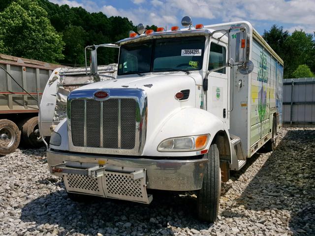 2NPLHN7X98M767195 - 2008 PETERBILT 335 WHITE photo 2