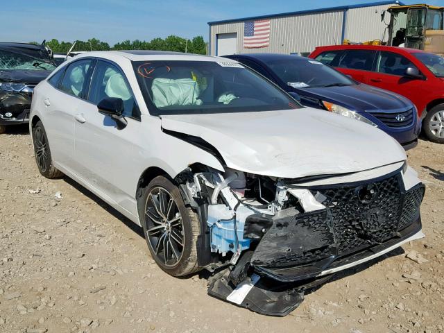 4T1BZ1FB4KU016576 - 2019 TOYOTA AVALON XLE WHITE photo 1