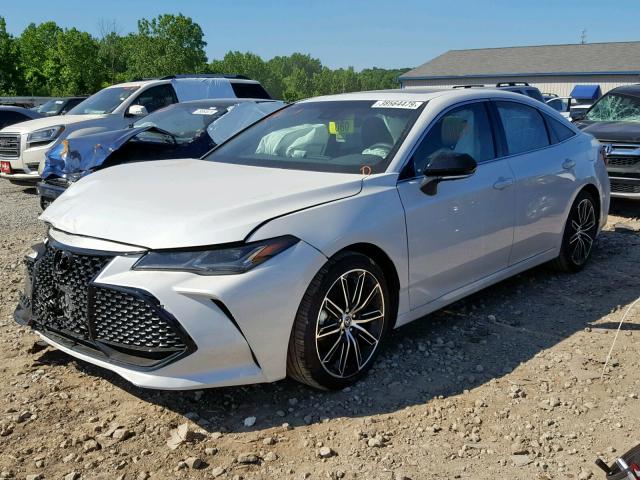 4T1BZ1FB4KU016576 - 2019 TOYOTA AVALON XLE WHITE photo 2