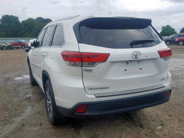 5TDKZRFHXJS547565 - 2018 TOYOTA HIGHLANDER WHITE photo 3