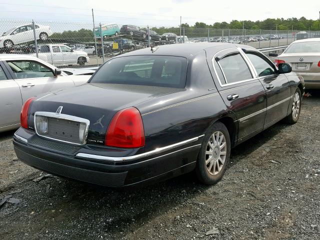 1LNHM81V97Y603701 - 2007 LINCOLN TOWN CAR S BLACK photo 4