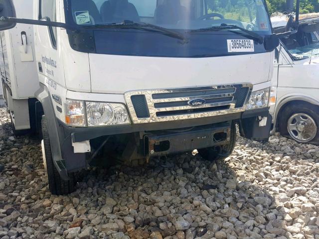 3FRML55Z27V519228 - 2007 FORD LOW CAB FO WHITE photo 9