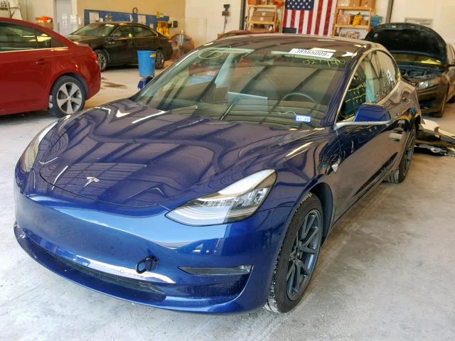 5YJ3E1EA7JF027740 - 2018 TESLA MODEL 3 BLUE photo 2