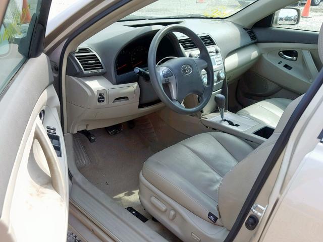 4T1BE46K97U039579 - 2007 TOYOTA CAMRY NEW GOLD photo 9